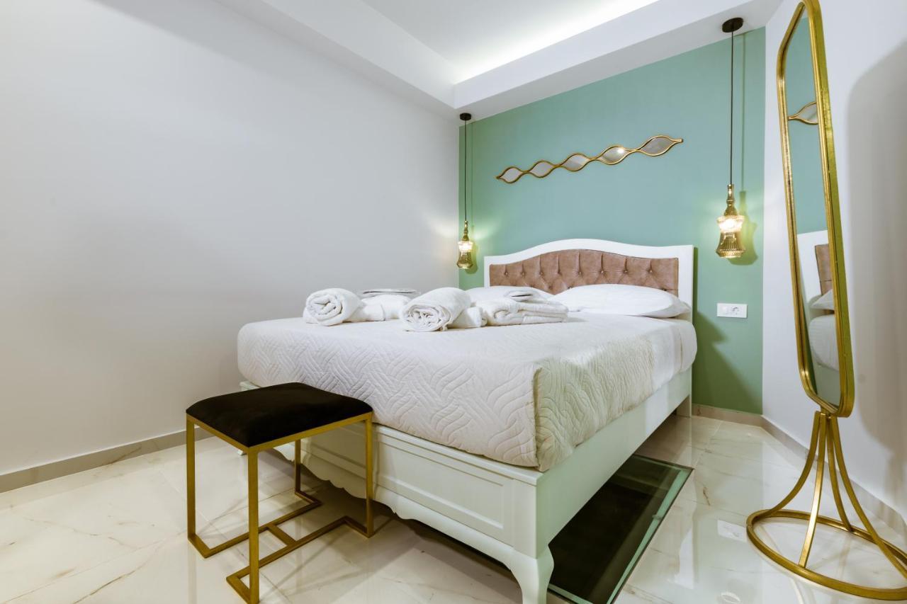 Konmari Boutique Suites Chania  Ngoại thất bức ảnh
